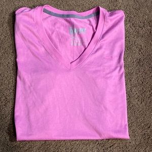 Women’s Nike v neck T-shirt